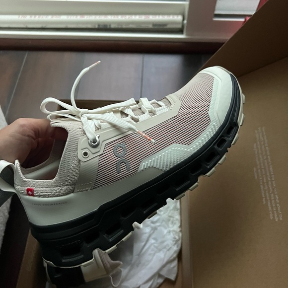 On running - Picture 2 of 5